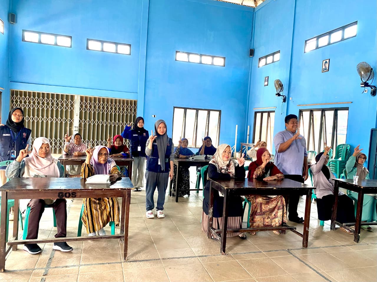 Sekolah Lansia Kota Karang Dorong Semangat Belajar Tanpa Batas Usia