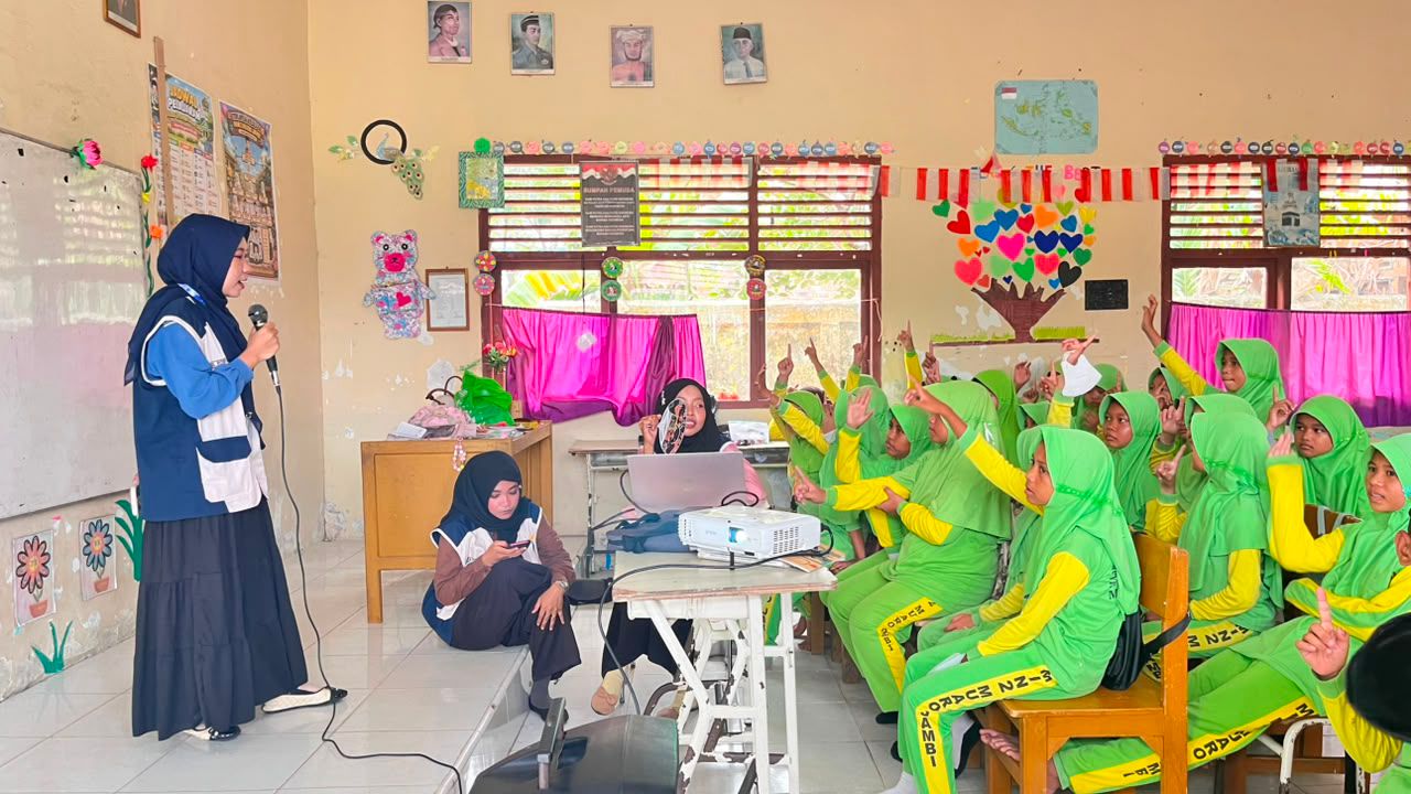 Mahasiswa KKN Tanamkan Literasi Keuangan